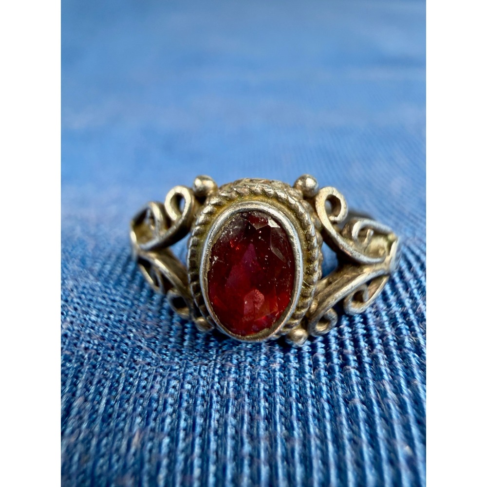 Vintage Sterling Silver 925 Red Garnet Filigree Scroll Solitaire Ring Size 3 3/4